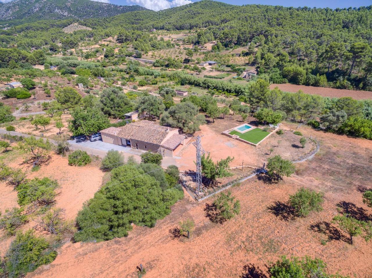 Villa Calvia Countryside Buitenkant foto