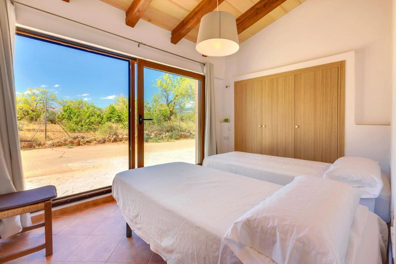 Villa Calvia Countryside Buitenkant foto