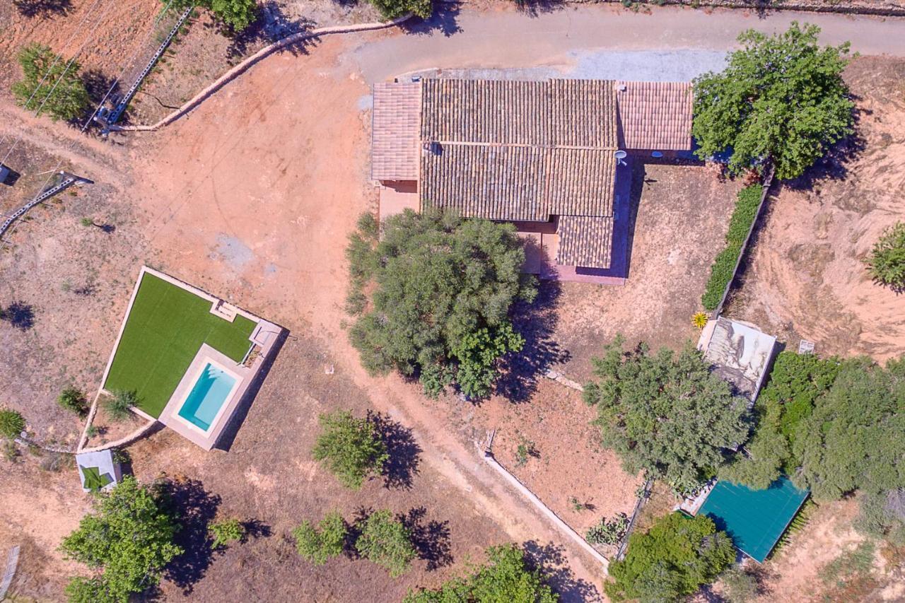 Villa Calvia Countryside Buitenkant foto